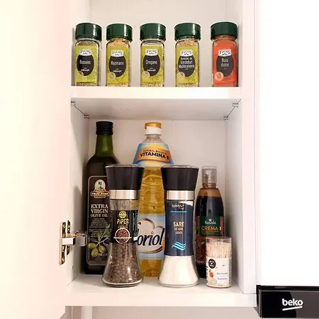 Appartamento Riverside & Private Parking, King Bed & Crib