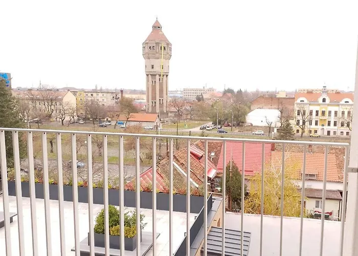 Appartamento Riverside & Private Parking, King Bed & Crib Timisoara