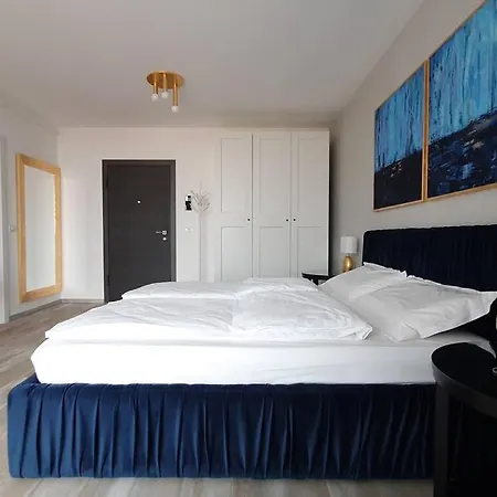 Riverside & Private Parking, King Bed & Crib * Timişoara