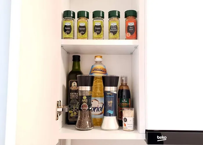 Lägenhet Riverside & Private Parking, King Bed & Crib