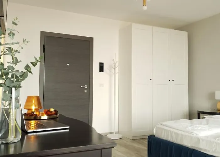 Lägenhet Riverside & Private Parking, King Bed & Crib