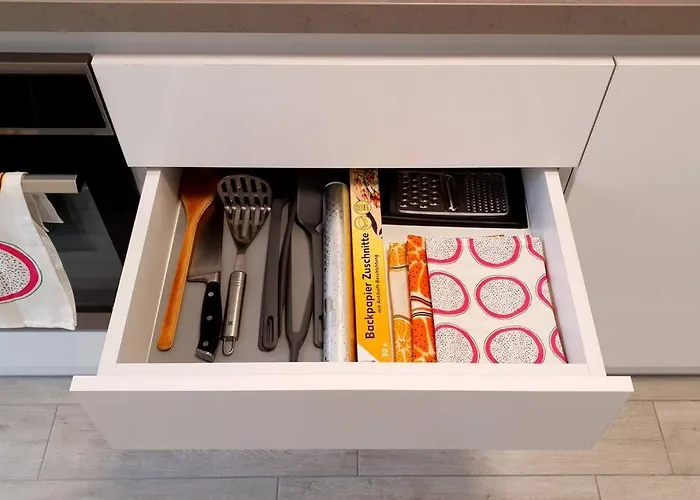 Riverside & Private Parking, King Bed & Crib Timişoara